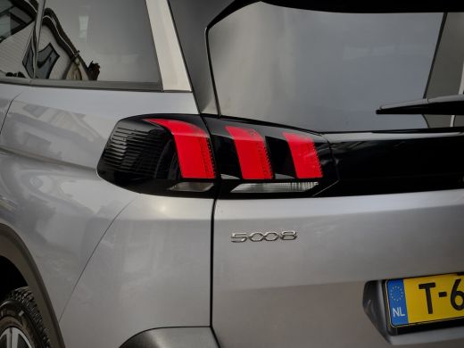 Peugeot 5008 1.2 AUT8 ALLURE-PACK 7PERS DESIGNO-LEDER NAVI CAMERA DIGI-DASH APPLE-CARPLAY LED LMV PDC ActivLease financial lease