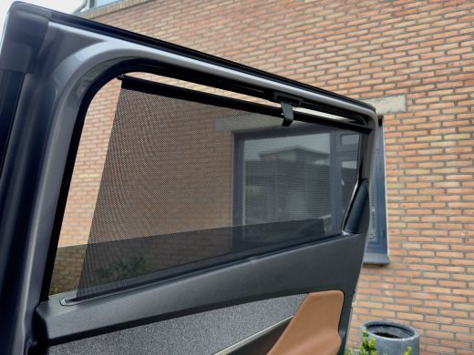 Peugeot 5008 1.2 AUT8 ALLURE-PACK 7PERS DESIGNO-LEDER NAVI CAMERA DIGI-DASH APPLE-CARPLAY LED LMV PDC ActivLease financial lease