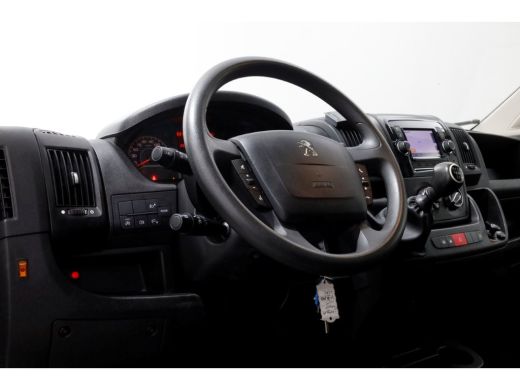 Peugeot Boxer 335 2.0 BlueHDI 130pk L2H2 Premium Airco/Navi/Inrichting 10-2019 ActivLease financial lease