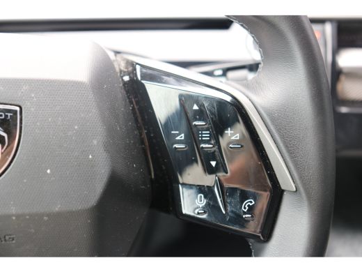 Peugeot e-3008 Allure Avantage 210 73 kWh | Navi | Warmtepomp | Trekhaak | Stoelverw. | Dodehoek | Keyless | Cam... ActivLease financial lease