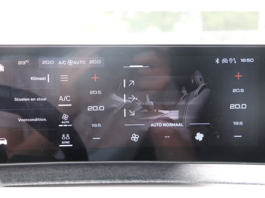 Peugeot e-3008 Allure Avantage 210 73 kWh | Navi | Warmtepomp | Trekhaak | Stoelverw. | Dodehoek | Keyless | Cam... ActivLease financial lease