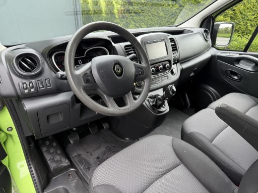 Renault Trafic 1.6 dCi / L1H1 / 1e EIG. / BOTT INRICHTING / TREKHAAK / IMPERIAAL / 3-ZITS / AIRCO / CRUISE / NAVI ActivLease financial lease