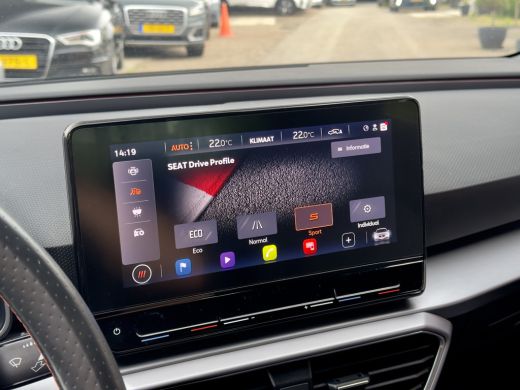 Seat Leon 1.0 TSI FR LAUNCH EDITION 95D.KM!! LEDER NAVI DIGI-DASH APPLE-CARPLAY LED LMV PDC ActivLease financial lease