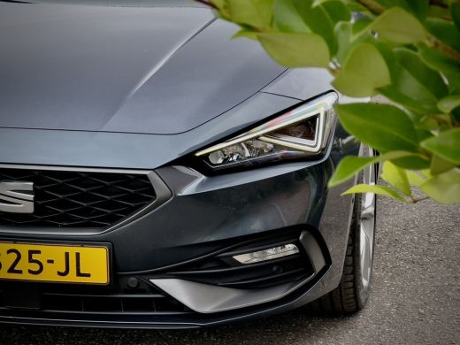 Seat Leon 1.0 TSI FR LAUNCH EDITION 95D.KM!! LEDER NAVI DIGI-DASH APPLE-CARPLAY LED LMV PDC ActivLease financial lease