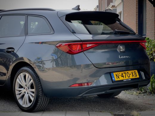 Seat Leon Sportstourer 1.5 TSI STYLE APPLE-CARPLAY PARK-ASSIST AIRCO LED LMV PDC ActivLease financial lease