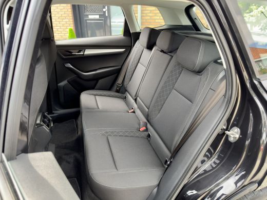 Skoda Karoq 1.0 TSI EDITION DESIGNO-INT NAVI AIRCO APPLE-CARPLAY PARK-ASSIST LED LMV PDC ActivLease financial lease