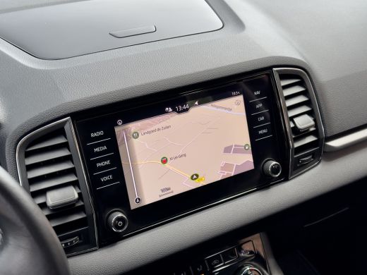 Skoda Karoq 1.0 TSI EDITION DESIGNO-INT NAVI AIRCO APPLE-CARPLAY PARK-ASSIST LED LMV PDC ActivLease financial lease