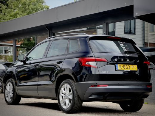 Skoda Karoq 1.5 TSI AUT7/DSG ACT EDITION LEDER NAVI AIRCO PARK-ASSIST APPLE-CARPLAY LED LMV PDC ActivLease financial lease