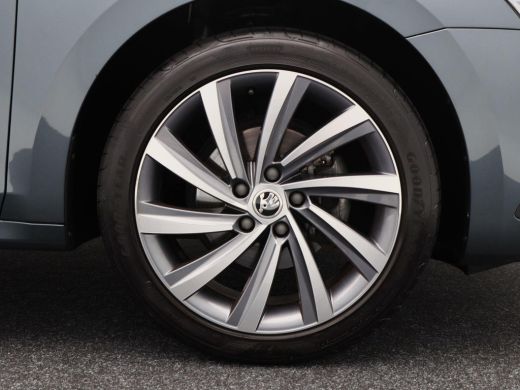 Skoda Octavia Combi 1.5 e-TSi 150 Pk Automaat Business Edition Plus | Stoelverwarming | Camera | Adaptive Cruis... ActivLease financial lease