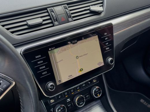 Skoda Superb 1.4 TSI iV AUT6 EDITION PLUS PANODAK LEDER NAVI CAMERA DIGI-DASH APPLE-CARPLAY LED LMV PDC ActivLease financial lease