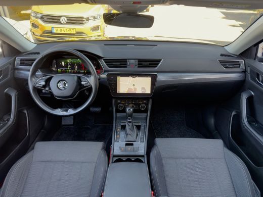 Skoda Superb 1.4 TSI iV AUT6 EDITION PLUS PANODAK NAVI CAMERA DIGI-DASH APPLE-CARPLAY LED LMV PDC ActivLease financial lease