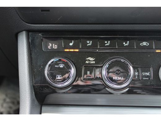 Skoda Superb Combi 1.4 TSI iV Business Edition SOh 92% NAVI LED ECC STANDKACHEL 58000KM!!! ActivLease financial lease