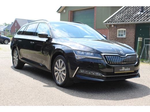 Skoda Superb Combi 1.4 TSI iV Business Edition SOh 92% NAVI LED ECC STANDKACHEL 58000KM!!! ActivLease financial lease