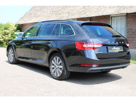 Skoda Superb Combi 1.4 TSI iV Business Edition SOh 92% NAVI LED ECC STANDKACHEL 58000KM!!! ActivLease financial lease