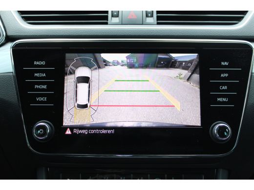 Skoda Superb Combi 1.4 TSI iV Business Edition SOh 92% NAVI LED ECC STANDKACHEL 58000KM!!! ActivLease financial lease