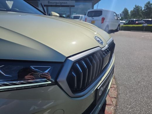 Skoda Superb Combi 1.5 TSI PHEV L&K | Trekhaak | HUD | Leder | ActivLease financial lease