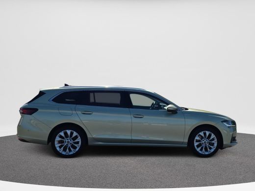 Skoda Superb Combi 1.5 TSI PHEV L&K | Trekhaak | HUD | Leder | ActivLease financial lease