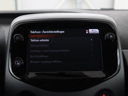 Toyota Aygo 1.0 VVT-i x-joy | Carplay | Camera | DAB | Climate control | Speedlimiter | Bluetooth ActivLease financial lease