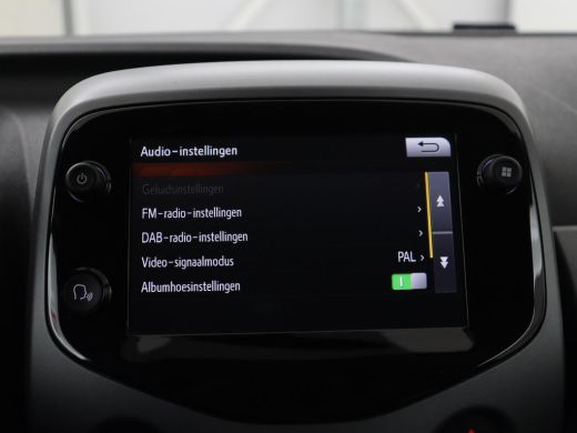 Toyota Aygo 1.0 VVT-i x-joy | Carplay | Camera | DAB | Climate control | Speedlimiter | Bluetooth ActivLease financial lease