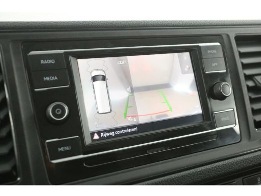 Volkswagen Crafter 2.0 TDI 177PK L3H3 | Automaat | 3000kg Trekgew. | Trekhaak | Airco | Camera | 3 Zits | Cruise | 2... ActivLease financial lease