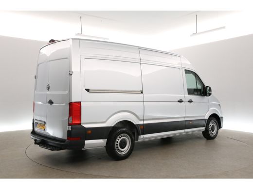 Volkswagen Crafter 2.0 TDI 177PK L3H3 | Automaat | 3000kg Trekgew. | Trekhaak | Airco | Camera | 3 Zits | Cruise | 2... ActivLease financial lease