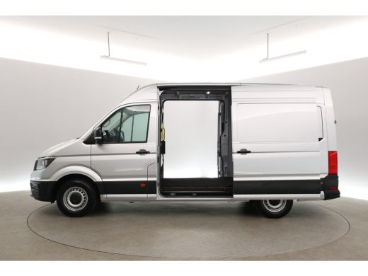 Volkswagen Crafter 2.0 TDI 177PK L3H3 | Automaat | 3000kg Trekgew. | Trekhaak | Airco | Camera | 3 Zits | Cruise | 2... ActivLease financial lease