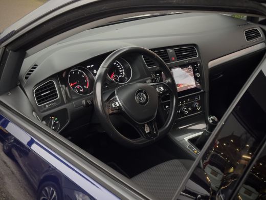 Volkswagen Golf 1.0 TSI HIGHLINE NAVI CAMERA AIRCO LED LMV PDC ActivLease financial lease