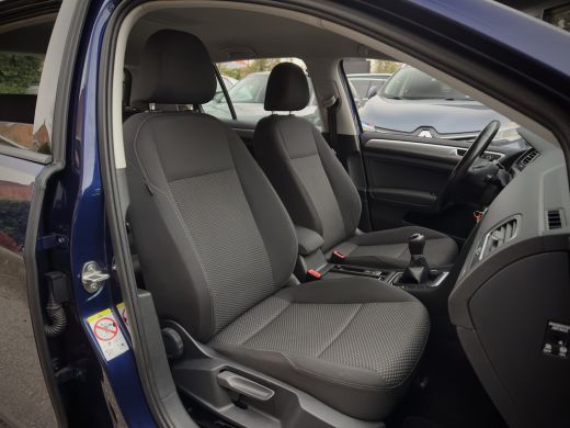 Volkswagen Golf 1.0 TSI HIGHLINE NAVI CAMERA AIRCO LED LMV PDC ActivLease financial lease