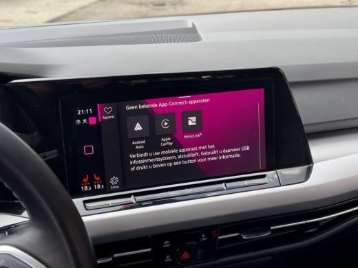 Volkswagen Golf 1.0 TSI LIFE NAVI DIGI-DASH APPLE-CARPLAY LED LMV PDC ActivLease financial lease