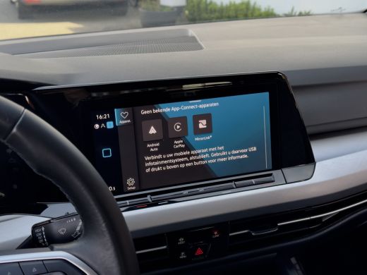 Volkswagen Golf 1.5 TSI R-LINE NAVI DIGI-DASH APPLE-CARPLAY LED LMV PDC ActivLease financial lease