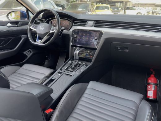 Volkswagen Passat Variant 1.4 TSI PHEV AUT7 GT PANODAK LEDER NAVI CAMERA360 DIGI-DASH LED LMV PDC ActivLease financial lease