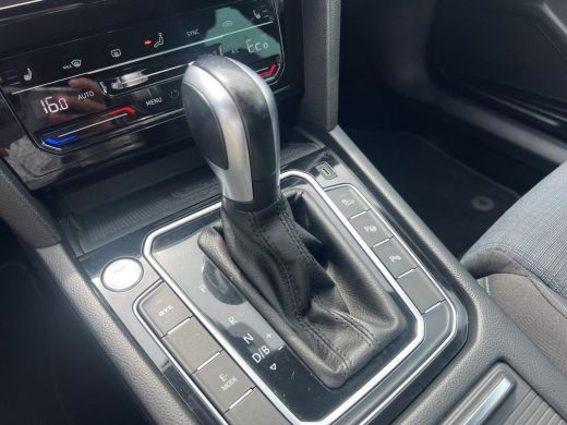 Volkswagen Passat Variant 1.4 TSI PHEV GTE Business | 218 Pk | Trekhaak | A.camera | Stoelverwarming | ActivLease financial lease