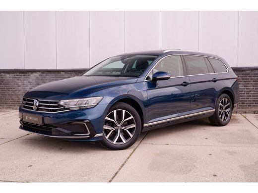 Volkswagen Passat Variant 1.4 TSI PHEV GTE Business | Pano | Elek. Trekhaak | Camera | Carplay | Navi | LED
