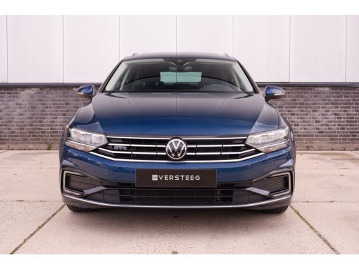 Volkswagen Passat Variant 1.4 TSI PHEV GTE Business | Pano | Elek. Trekhaak | Camera | Carplay | Navi | LED ActivLease financial lease