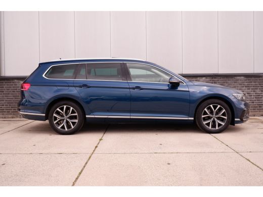 Volkswagen Passat Variant 1.4 TSI PHEV GTE Business | Pano | Elek. Trekhaak | Camera | Carplay | Navi | LED ActivLease financial lease