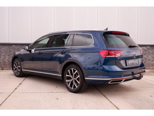 Volkswagen Passat Variant 1.4 TSI PHEV GTE Business | Pano | Elek. Trekhaak | Camera | Carplay | Navi | LED ActivLease financial lease