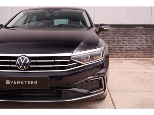 Volkswagen Passat Variant 1.4 TSI PHEV GTE Business | Pano | Elek. Trekhaak | Head-Up | Carplay | LED | Camera | Navi ActivLease financial lease