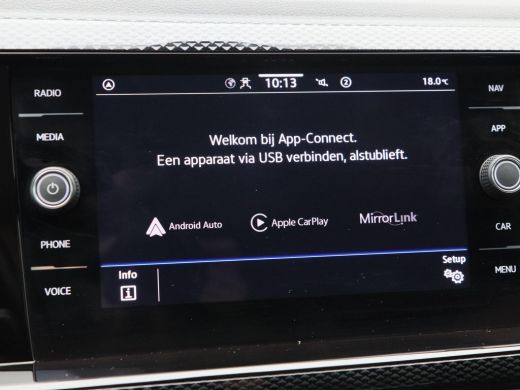 Volkswagen Polo 1.0 TSi Life | Adaptive Cruise | CarPlay | Parkeersensoren | Navigatie | 15 Inch | Privacy Glass|... ActivLease financial lease