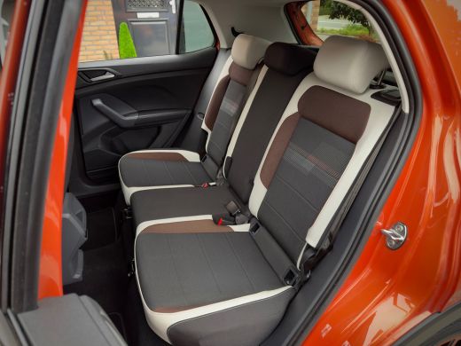 Volkswagen T-Cross 1.0 TSI ORANGE-STYLE EDITION CARPLAY CRUISE CONTROL AIRCO LED LMV PDC ActivLease financial lease