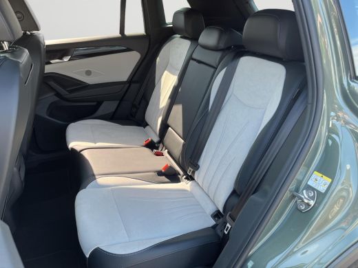 Volkswagen Tiguan 1.5 eHybrid Elegance | PHEV | 204Pk | Trekhaak | Pano Dak | A.camera | | HUD |  5J fabrieksgarant... ActivLease financial lease