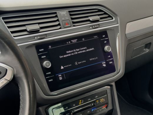 Volkswagen Tiguan 1.5 TSI AUT7 LIFE NAVI DIGI-DASH APPLE-CARPLAY LED LMV PDC ActivLease financial lease