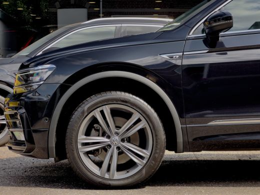 Volkswagen Tiguan Allspace 2.0 TSI AUT7 4MOTION HIGHLINE R-LINE NAVI CAMERA DIGI-DASH APPLE-CARPLAY LED LMV PDC ActivLease financial lease