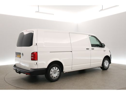 Volkswagen Transporter 2.0 TDI L2H1 140PK | Airco | Cruise | Trekhaak | 3 Zits | Sidebars ActivLease financial lease