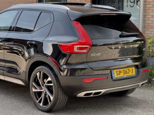 Volvo  XC40 2.0 T5 AWD AUT8 INTRO EDITION PANODAK LEDER NAVI CAMERA DIGI-DASH LED LMV PDC ActivLease financial lease