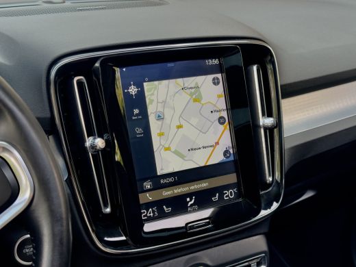 Volvo  XC40 2.0 T5 AWD AUT8 INTRO EDITION PANODAK LEDER NAVI CAMERA DIGI-DASH LED LMV PDC ActivLease financial lease