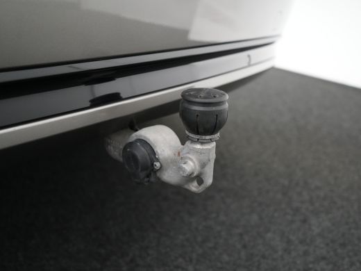Volvo  XC90 T8 AWD Ultimate Dark | Long Range | Luchtvering | Bowers & Wilkins | 360&deg; Camera | Head-Up | Pano... ActivLease financial lease