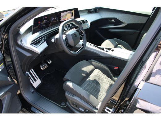 Peugeot 3008 GT | Adaptieve cruise control met Stop&Go functie | Elektrische parkeerrem | Extra getinte achter... ActivLease financial lease