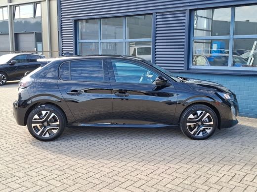 Peugeot 208 Allure | Elektrische parkeerrem | Extra getinte achterste zijruiten en achterruit | Extra getinte... ActivLease financial lease