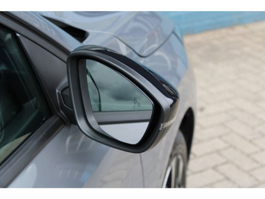 Peugeot 208 Allure | Elektrische parkeerrem | Extra getinte achterste zijruiten en achterruit | Extra getinte... ActivLease financial lease