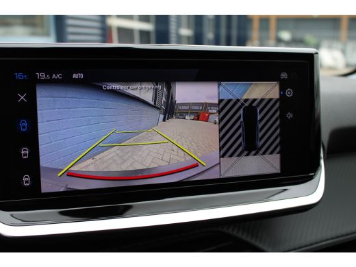 Peugeot 208 Allure | Elektrische parkeerrem | Extra getinte achterste zijruiten en achterruit | Extra getinte... ActivLease financial lease